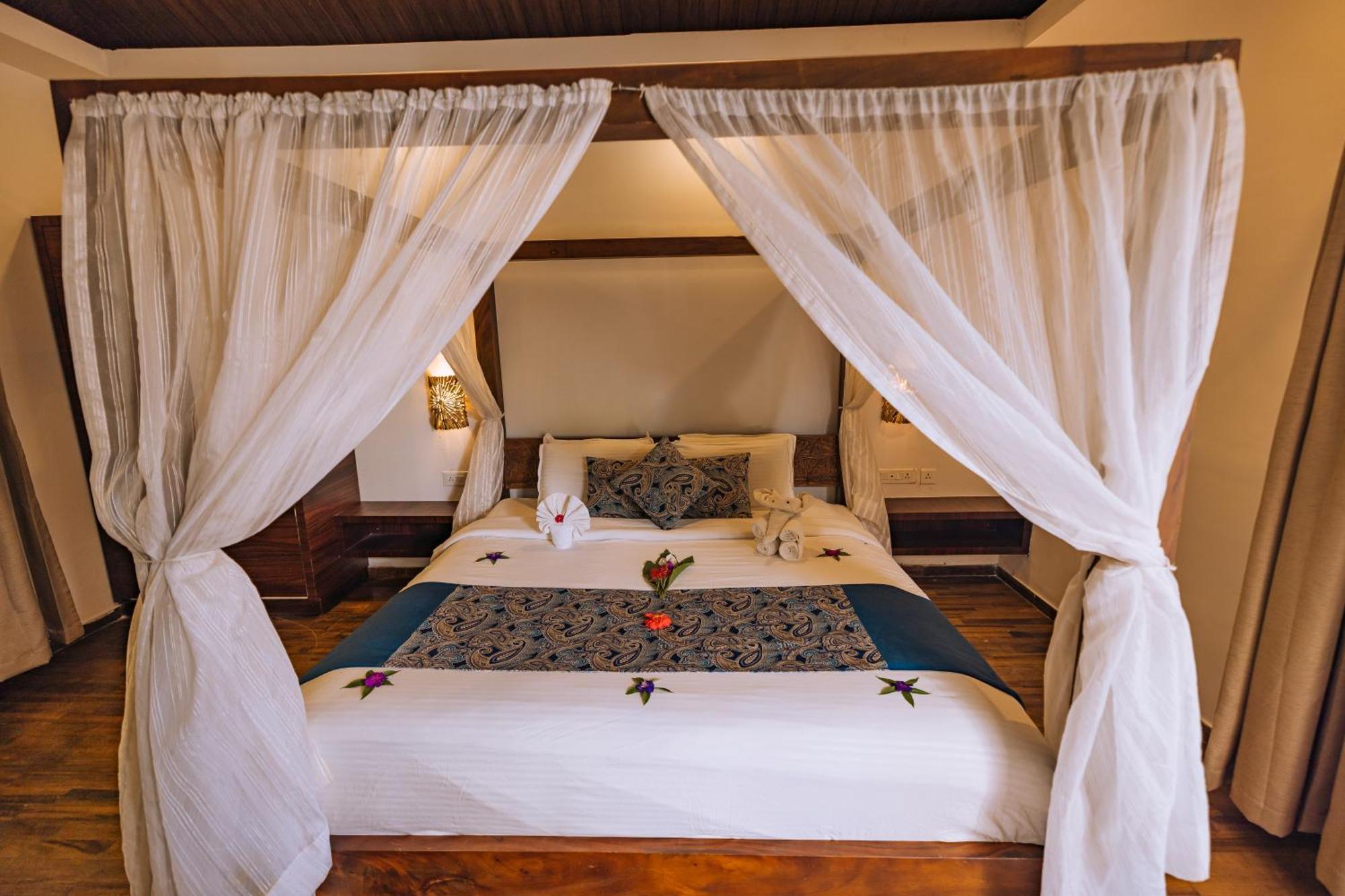 Elixir Woods Luxury Resort And Spa, 蒙纳 外观 照片